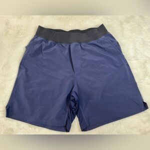 Fabletics Men’s Navy Blue & Black Lined Athletic Shorts Zippered Pockets Medium